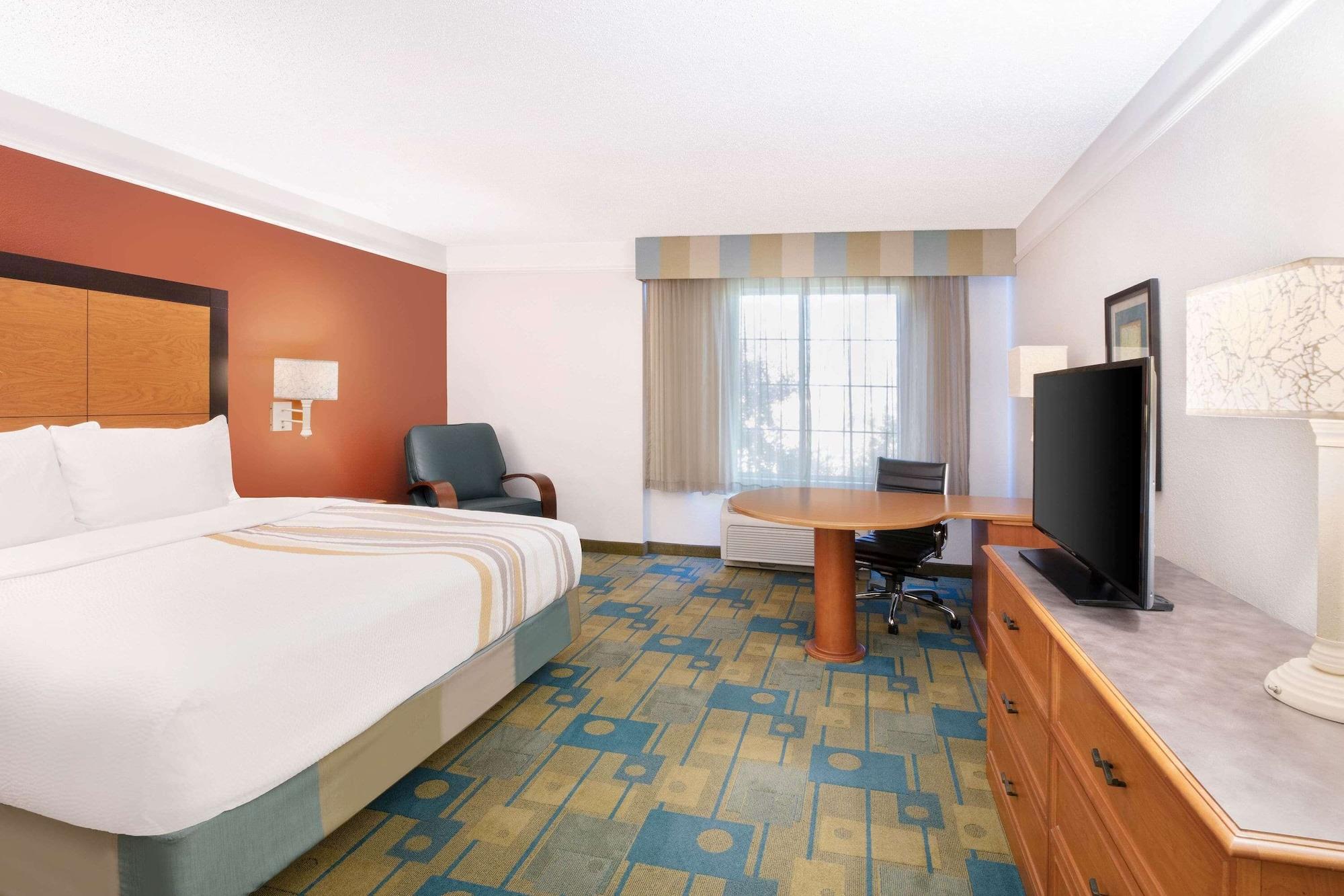 La Quinta Inn And Suites By Wyndham, Ocala Exterior photo