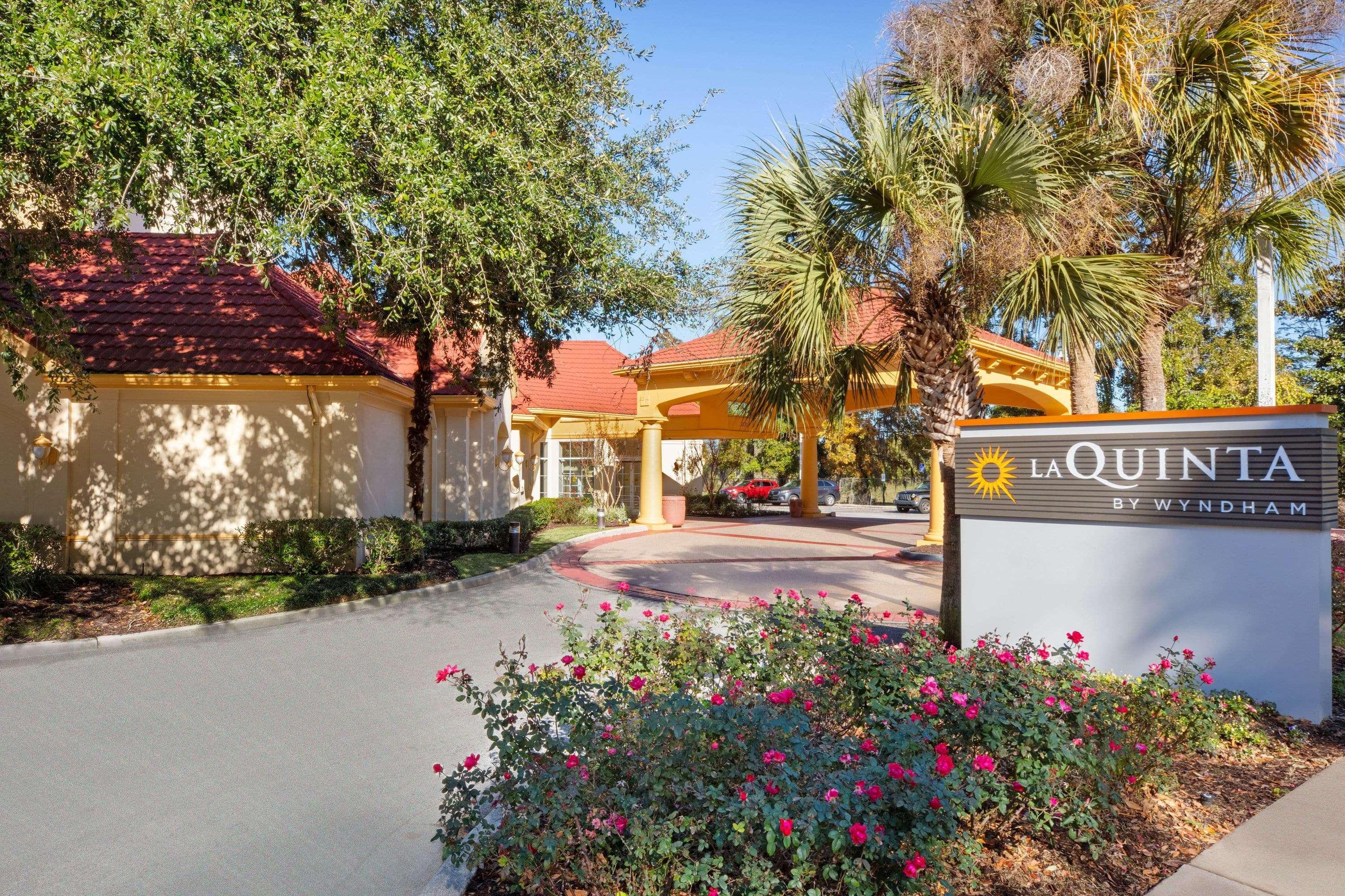 La Quinta Inn And Suites By Wyndham, Ocala Exterior photo