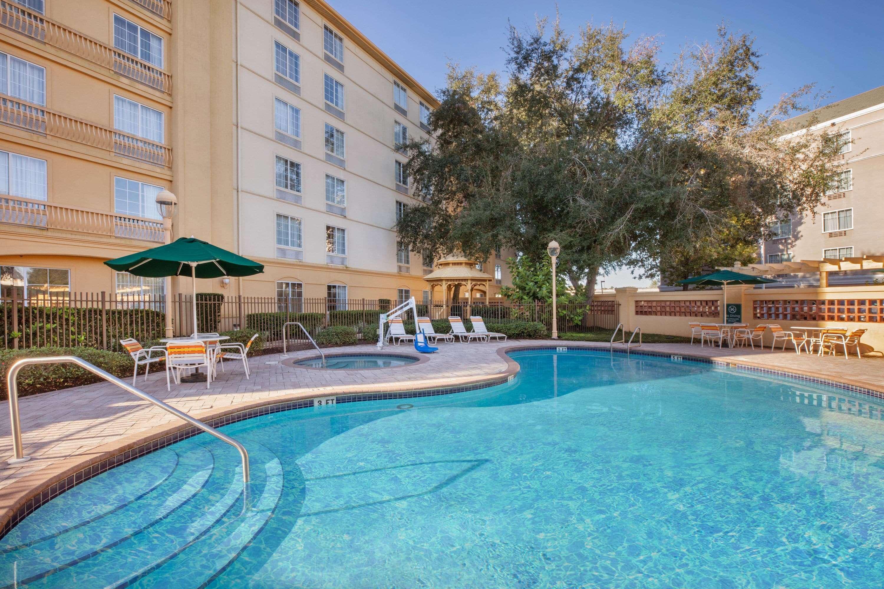 La Quinta Inn And Suites By Wyndham, Ocala Exterior photo